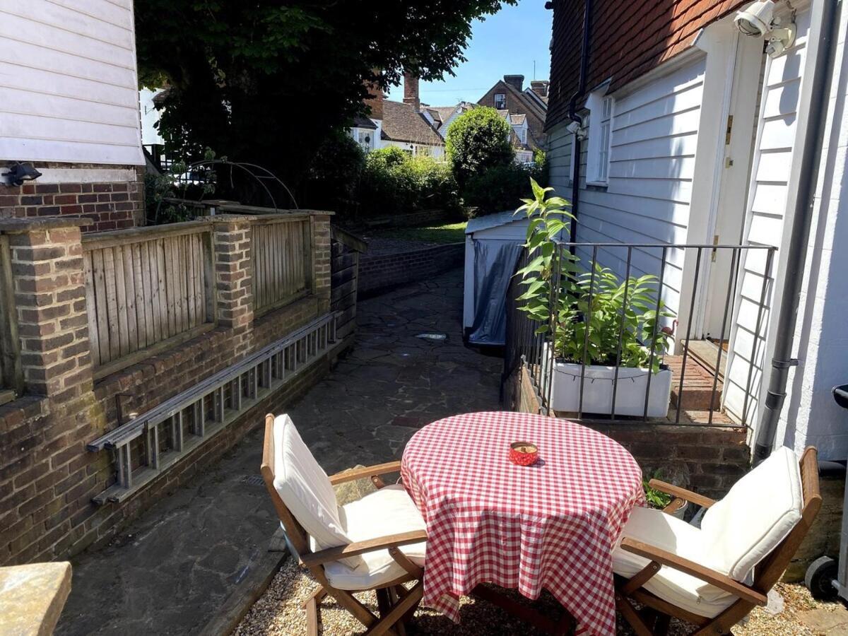 Chestnut Tree Cottage, 7 High Street Ardingly Exterior foto